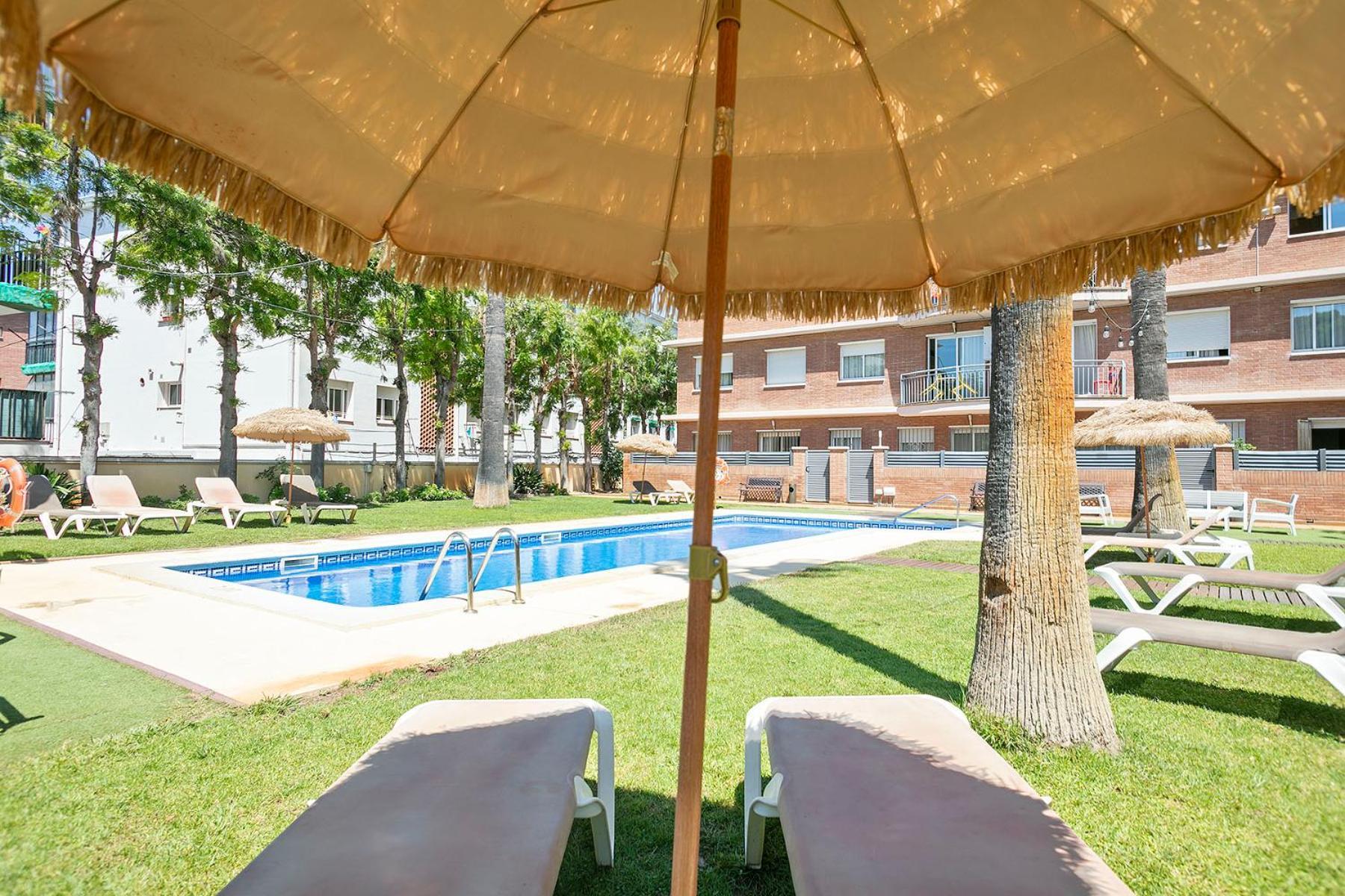 Velor Apartamentos Turisticos Castelldefels Exterior photo