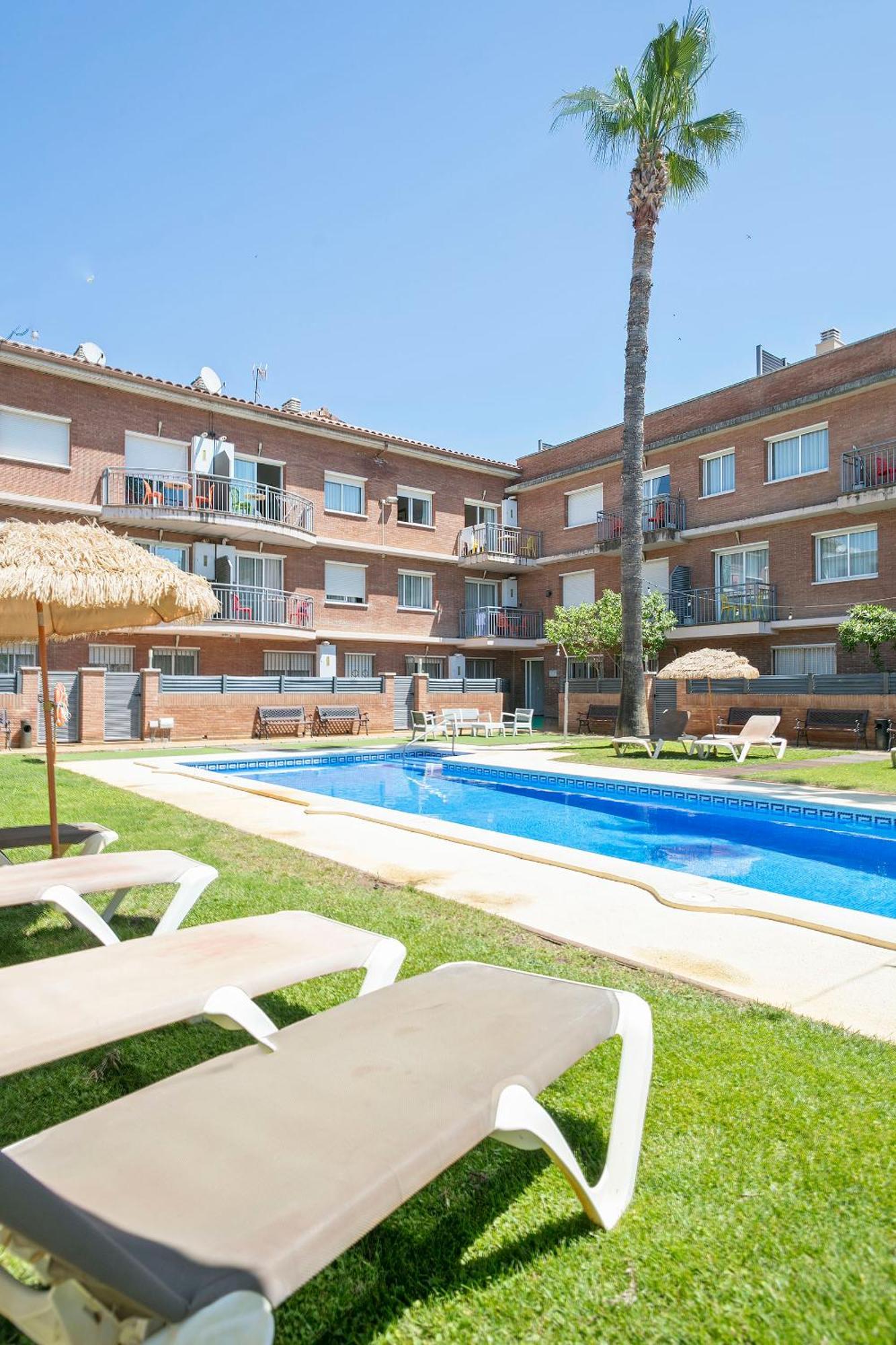 Velor Apartamentos Turisticos Castelldefels Exterior photo