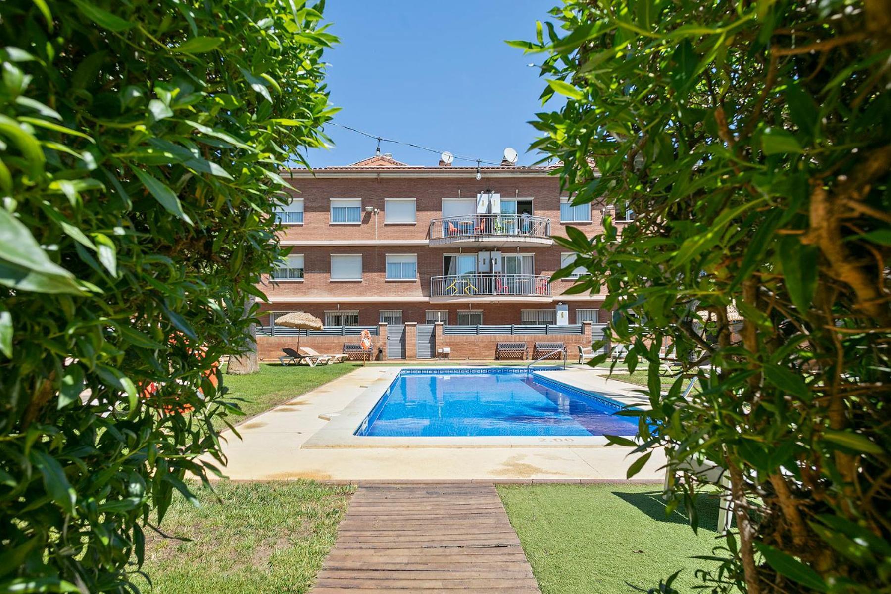 Velor Apartamentos Turisticos Castelldefels Exterior photo